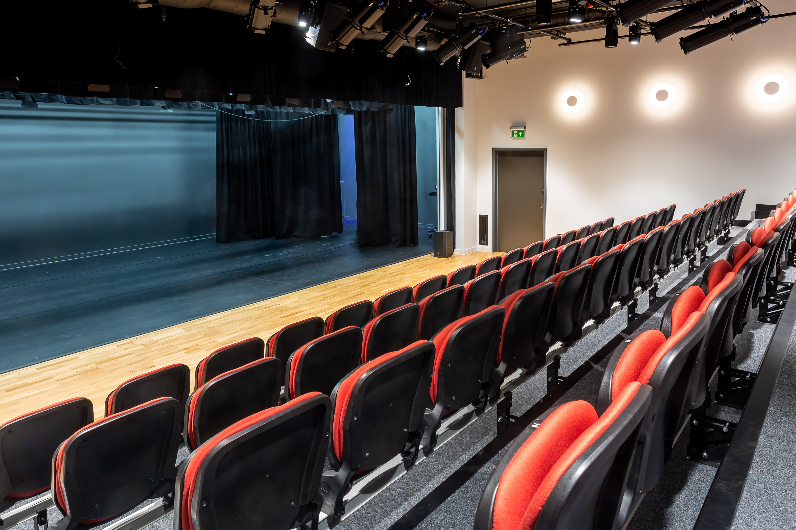 Buzz Theatre 10