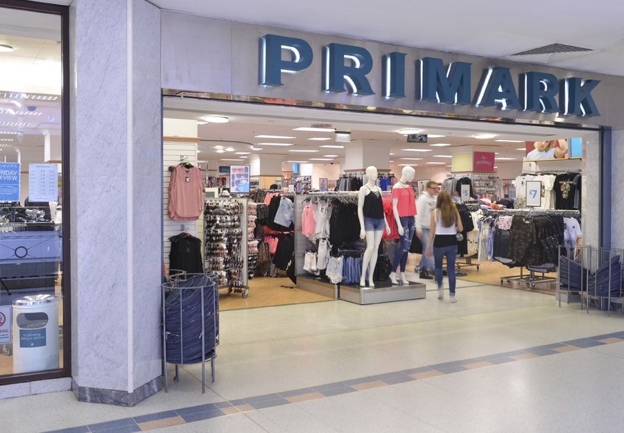 Primark store front-min.e796de60